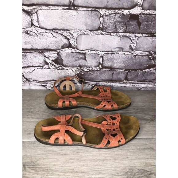 Naot Coral Pink Leather Stud Ankle Strap Casual Sandals Women’s Sz 38EU/7.5M US - Picture 10 of 14